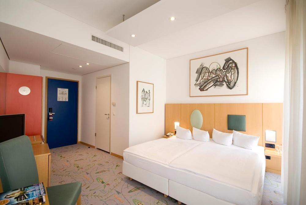 Radisson Red Kudamm 4* Berlim