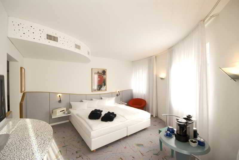 Radisson Red Kudamm Hotel Berlim
